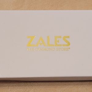 Pearl necklace from Zales